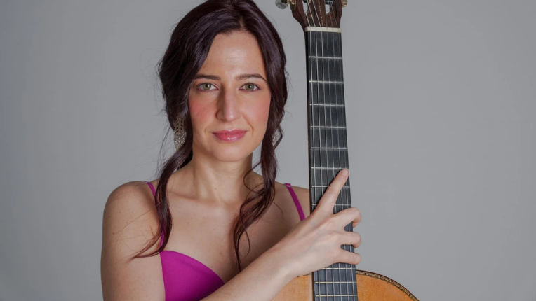 Elena Ortega: Concierto de Guitarra Española
