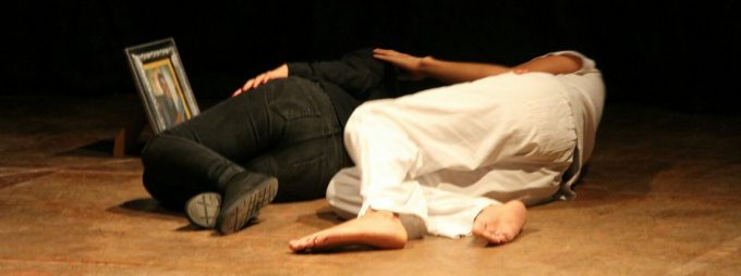 Teatro No todo vuelve al polvo