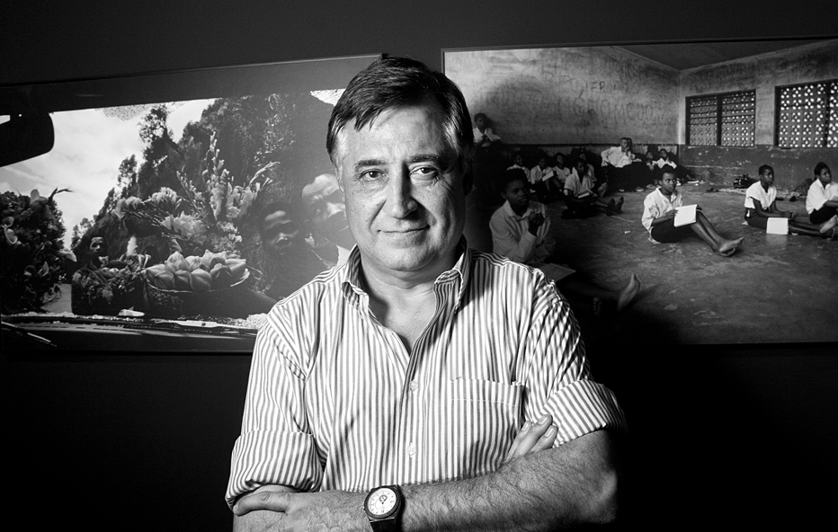 Conferencia La guerra no es un espectculo