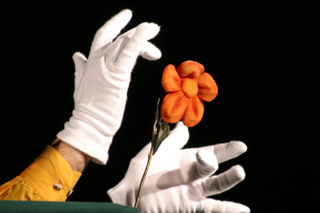 Tteres Titirijugando