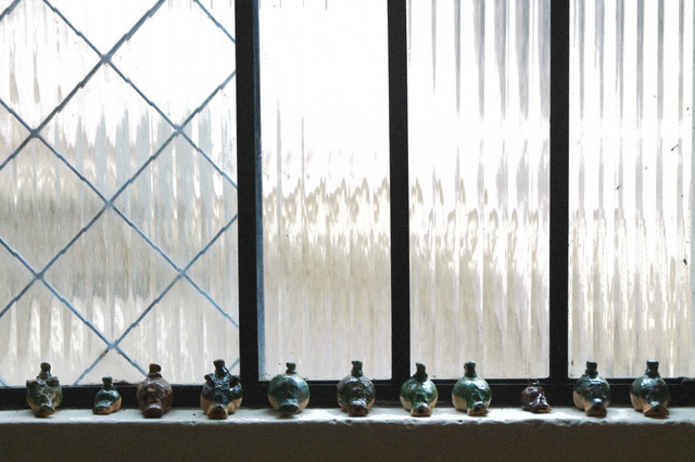 Performance Composicin del encierro en concreto durante un toque de queda