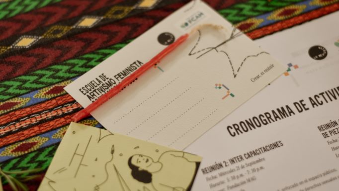 Rompmoslo todo para volver a aprender